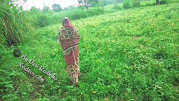 राधिका भाभी की खेत मे हुई चुदाई विडियो हुआ वायरल हिन्दी मे अश्लील वीडियो free video