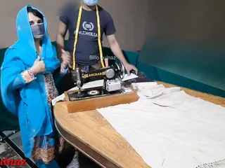 Desi Darji (Tailor) Fucked Hard With Billo Gulnaz - Tailor Ne Bhabhi Ka Naap Lete Lete Bhabhi Ko Hi Chod Dala - Hindi free video