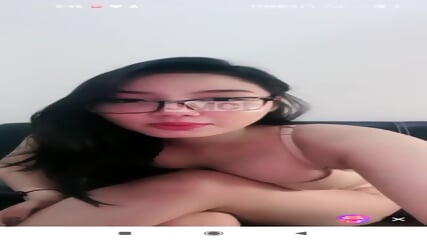 Julia Lea Pamer Selangkangan Indonesia 20Mnt 83,5 free video